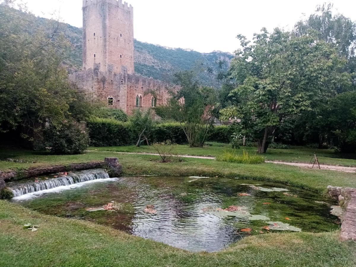 Bed and Breakfast La Bella Ninfa Сермонета Екстер'єр фото